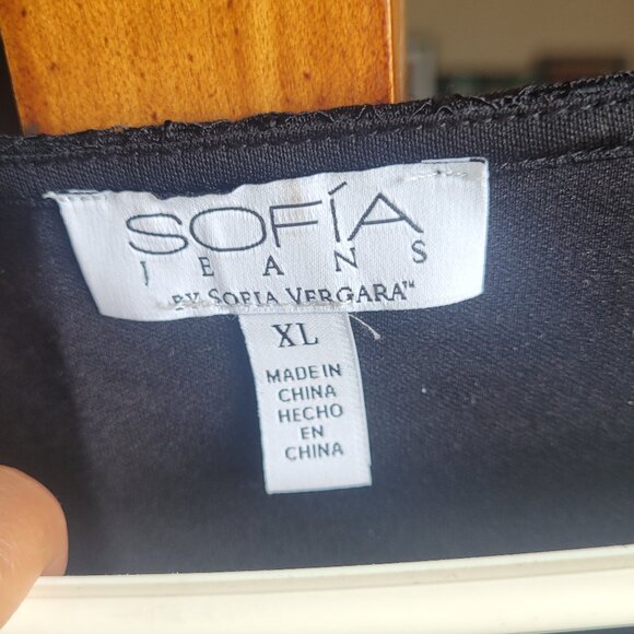 Sofia Jeans‎ Black Lace Bodysuit - Picture 3 of 5